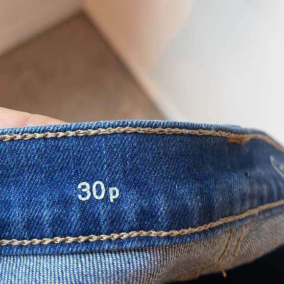 Gap petite jeans - Picture 2 of 3